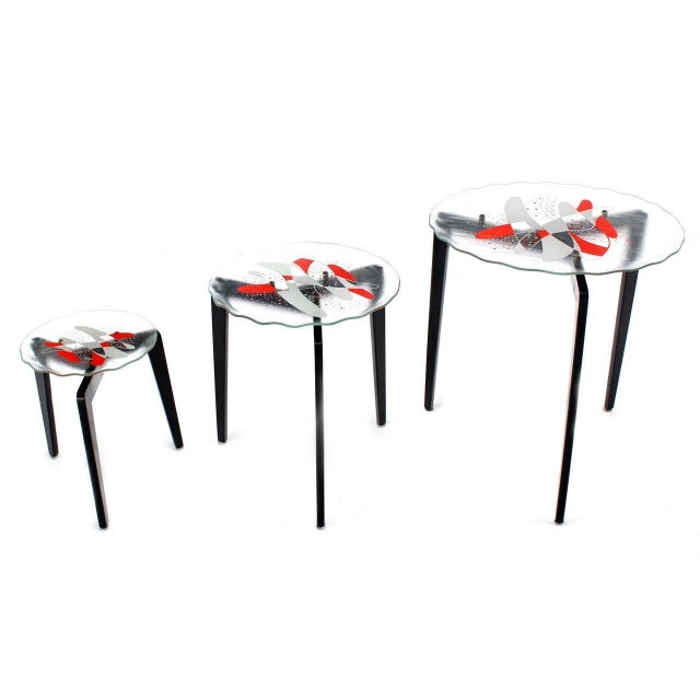 Art Glass Scallop Edge Bowl Tray Top Tapered Leg Stackable Nesting Side Table For Sale - Image 10 of 10