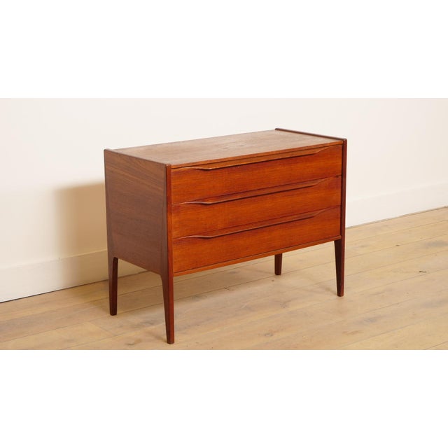 Vintage Danish Chest of Drawers in Teak, 1960s For Sale - Image 3 of 15