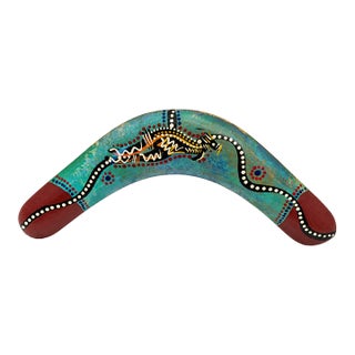 Vintage Australian-Style Hand-Painted Wood Boomerang Lizard Wall Art For Sale