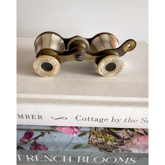 Geneva Jumelle Mother-of-Pearl Opera Glasses, Switzerland, Early 20th Century For Sale In Pittsburgh - Image 6 of 12