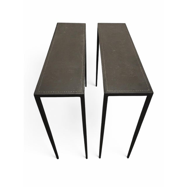 Pair of Early 20th Century Art Déco Jean-Michel Frank-Style Dark Iron Rectangular Consoles With Leather Surface by Comte s.a., Argentina For Sale - Image 6 of 10