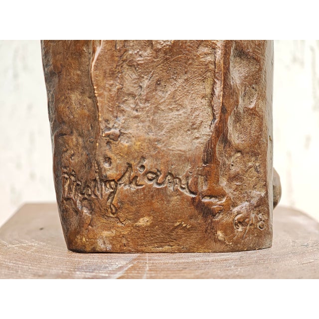 After Amedeo Modigliani, Tête de Jeune Fille à la Frange, Bronze Sculpture For Sale - Image 6 of 8