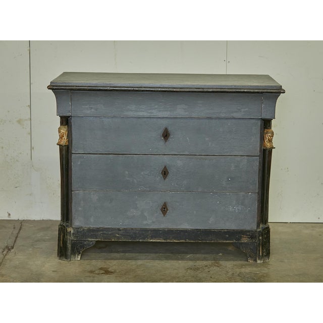 French Empire 19th Century Painted Wood Four-Drawer Commode with Gilt Busts For Sale In Atlanta - Image 6 of 12
