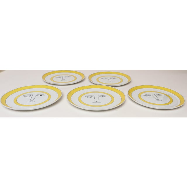 Mid-Century Modern Set of Five Vintage Taste Setter Collection Winking Lion Plates by Sigma Italy For Sale - Image 3 of 13