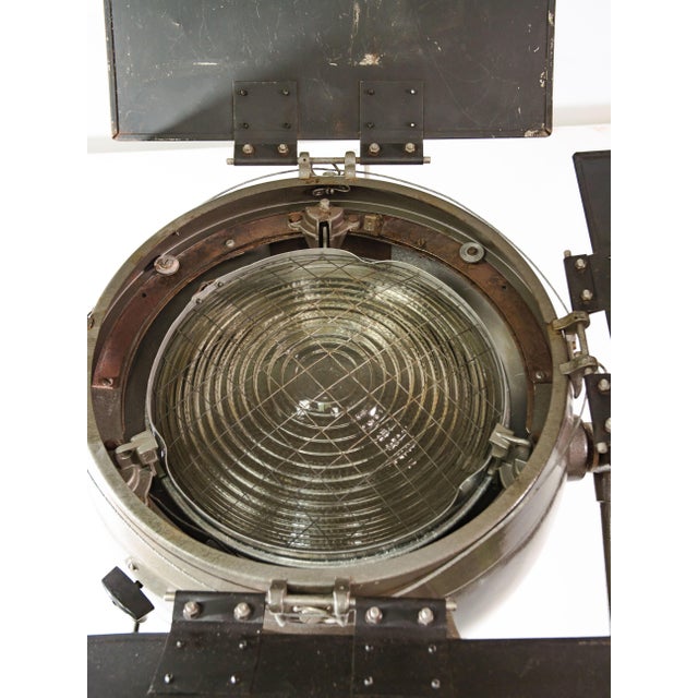 Fiberglass Film Studio Spotlight Floor Lamp from Mole-Richardson, England, 1950s For Sale - Image 10 of 18