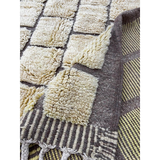 Beni Ouarain M’rirt Moroccan Wool Rug For Sale - Image 10 of 16