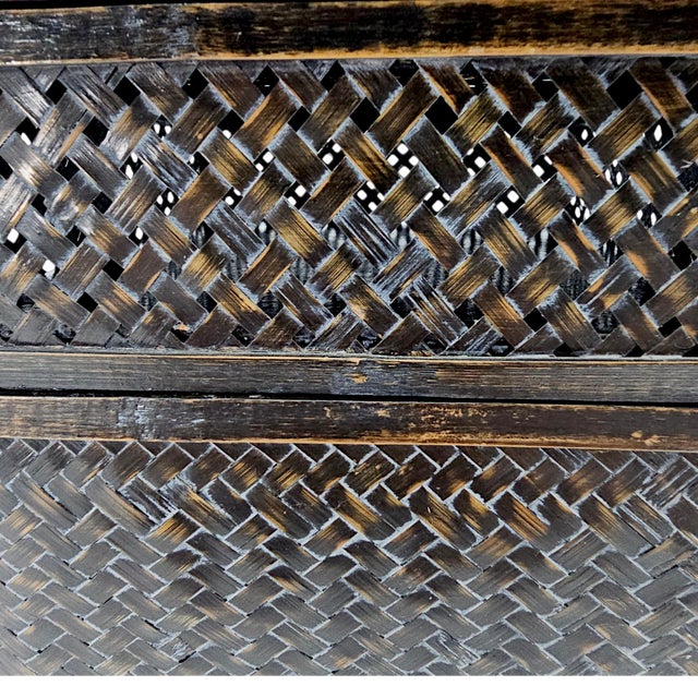 Chinese Export Black Lacquer Wedding Basket With Bentwood Handle 13" For Sale - Image 11 of 14