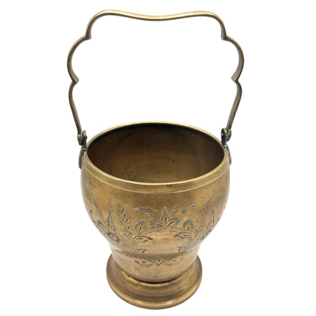 1900s Late Victorian Hand Etched Floral Brass Ice Bucket W/ Whimsical Handle For Sale - Image 12 of 12