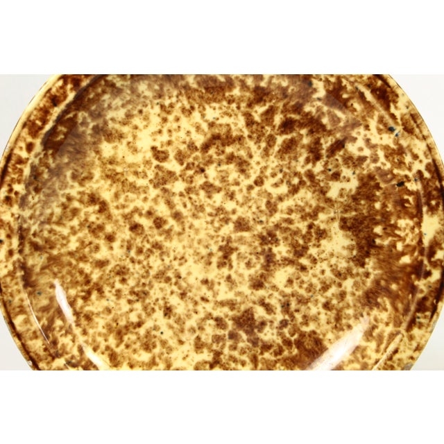19th Century Pair of Rockingham Glaze Spatterware Yellowware Pottery Plates For Sale In Houston - Image 6 of 17