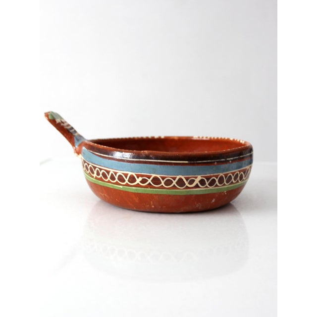 Ceramic Mid 20th Century Mexican Pottery Hand-Painted Terracotta Handled Serving Dish For Sale - Image 7 of 14