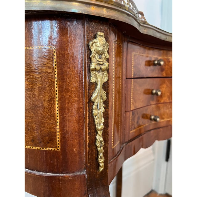 French Style Vintage Kidney Shaped Side Table For Sale - Image 4 of 8