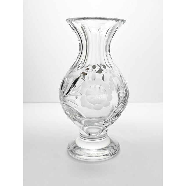 Vintage Nachtmann Footed Presentation Rose Flower Etched Vase 9.75” Bleikristall Excellent condition. No chips, cracks, or...