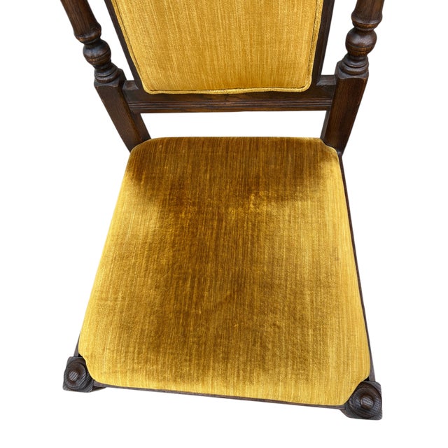 Wood 1980s Ethan Allen Jacobean Royal Charter Oak Dining Room Side Chairs Gothic Pair For Sale - Image 7 of 15