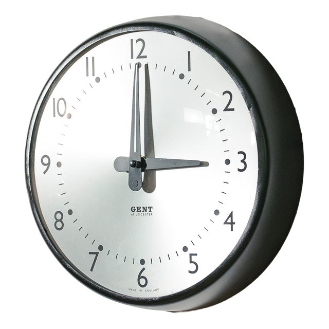 Clock in Satin Black from Gent of Leicester, England, 1960s For Sale