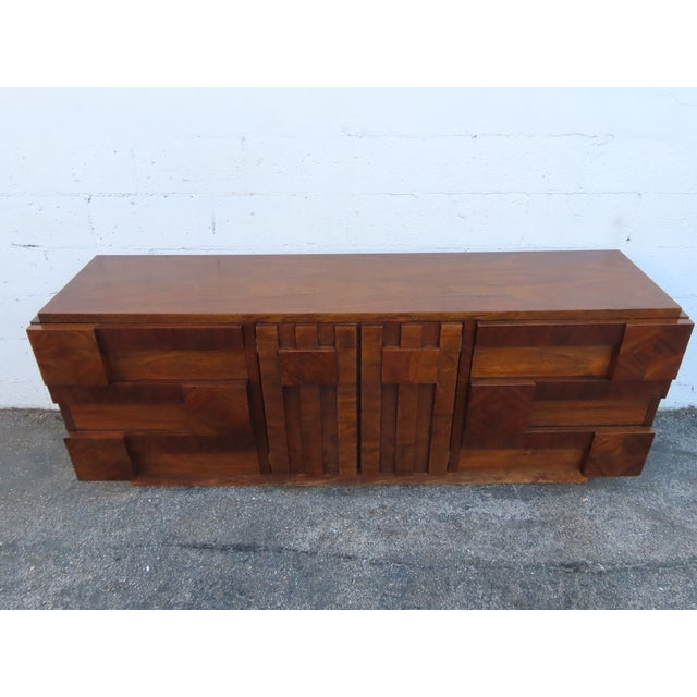 Lane Brutalist Mid Century Modern Long Dresser Tv Cabinet 6304 For Sale - Image 11 of 17