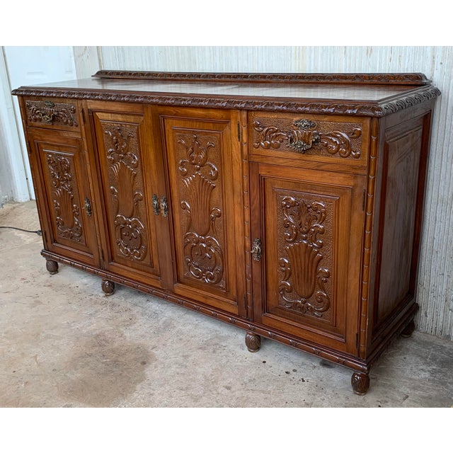 Early 20th Carved Walnut Sideboard With Four Doors and Two Drawers and Crest For Sale - Image 4 of 13