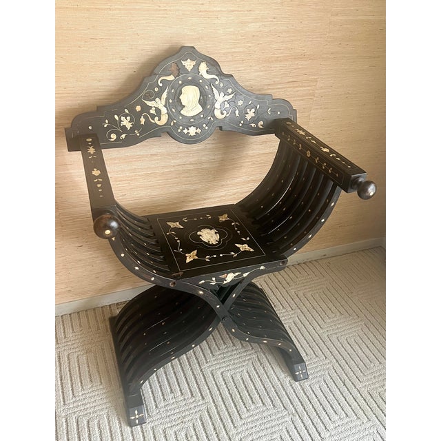 19th-Century Antique Italian Renaissance Revival Inlaid Bone Savonarola Chair For Sale - Image 4 of 18