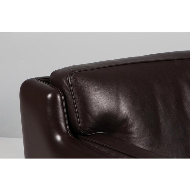V11A Lounge Chair by Illum Wikkelsoe for Holger Christensen, 1960s For Sale - Image 4 of 9