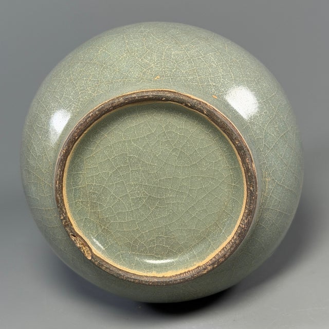 Green Antique Chinese Celadon Crackle‑Glaze Pear‑Form Vase, Collectible Antique For Sale - Image 8 of 8