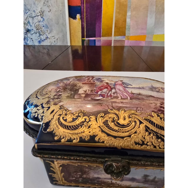 Antique Sevres Museum 24k Gold Porcelain Jewel Box For Sale - Image 4 of 12