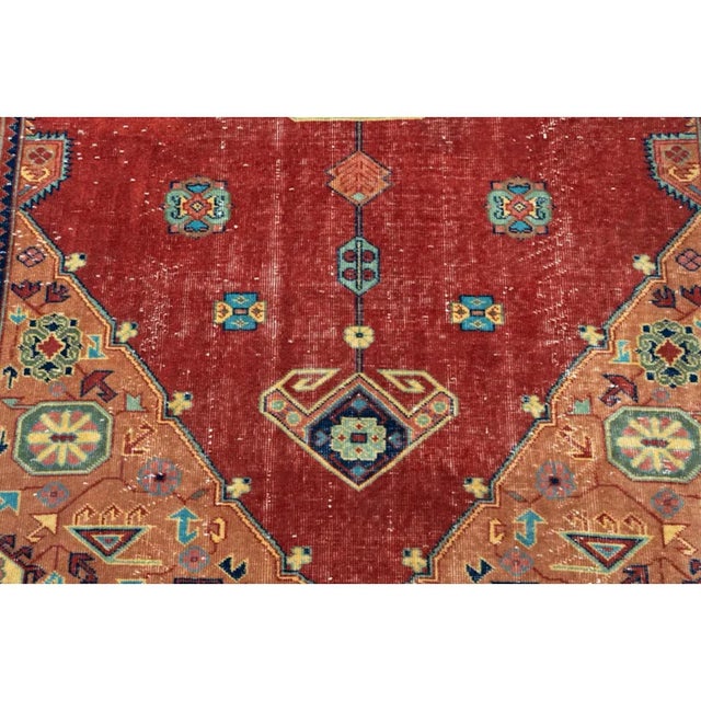 Red Antique Persian Serapi Heriz Red Medallion Rug For Sale - Image 8 of 12