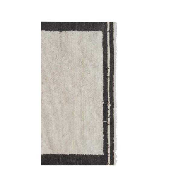 Checkered White Turkish Tulu Rug 4'8'' X 6'12'' 56" x 84" / 142 x 213 Cm Hand woven with high quality pure wool Excellent...