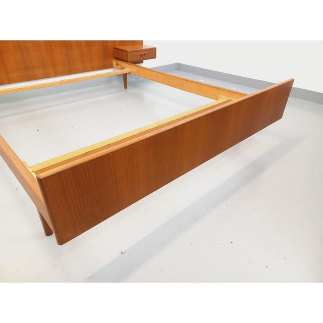 Vintage Scandinavian Teak Double Bed with Integrated Bedside Tables, 1960s For Sale - Image 4 of 18