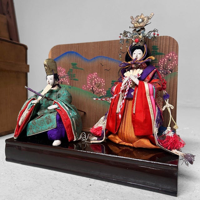 Japanese Emperor and Empress Hina Dolls with Wooden Box, 1950s, Set of 2 For Sale - Image 12 of 18