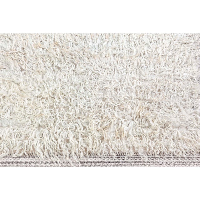 Textile Modern High-Low Tulu Rug by Doris Leslie Blau For Sale - Image 7 of 8