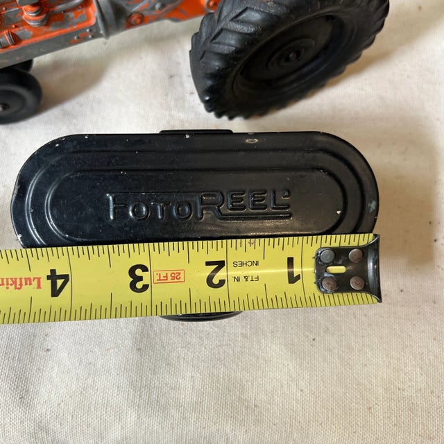 World Fair Working Foto Reel Tiger and Metal Tractor For Sale - Image 11 of 12