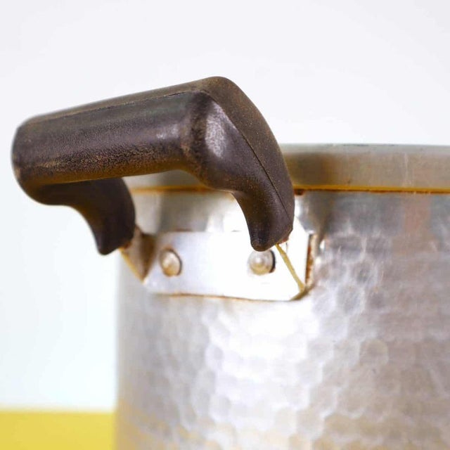 Descrizione Articolo: pentola vintage in alluminio illa langhirano Altezza: 18 Larghezza: 30 Diametro: 21...