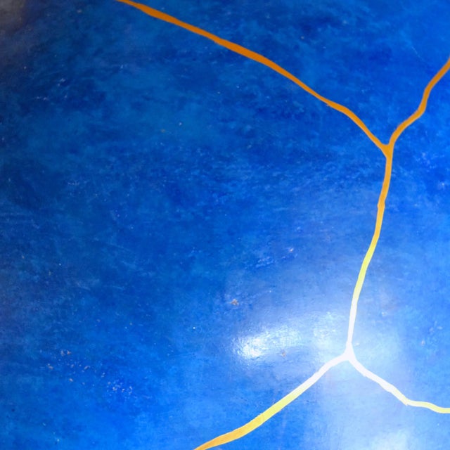 This elegant terracotta jar, with an impressive size of 140 cm in height, takes up one of the most famous forms of vases...