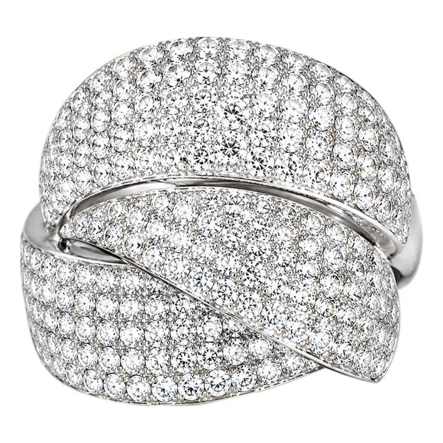 Late 20th Century 18K White Gold Diamond Designer Ring Band, Size 6.5 For Sale