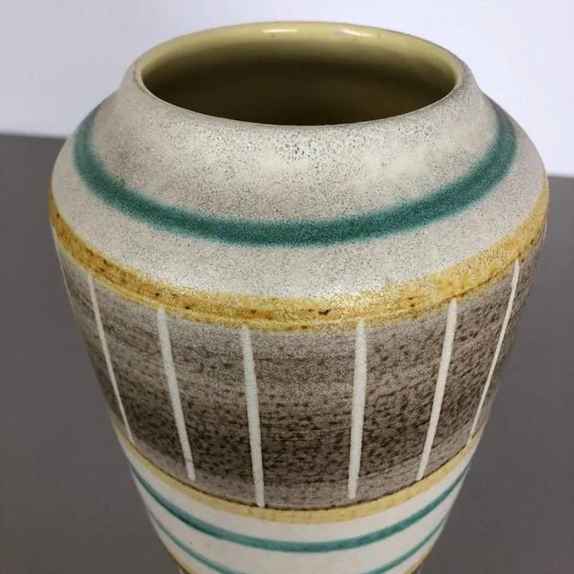 Beige Minimalist Pottery 508 30 Vase from Bay Ceramics, Germany, 1960s For Sale - Image 8 of 17