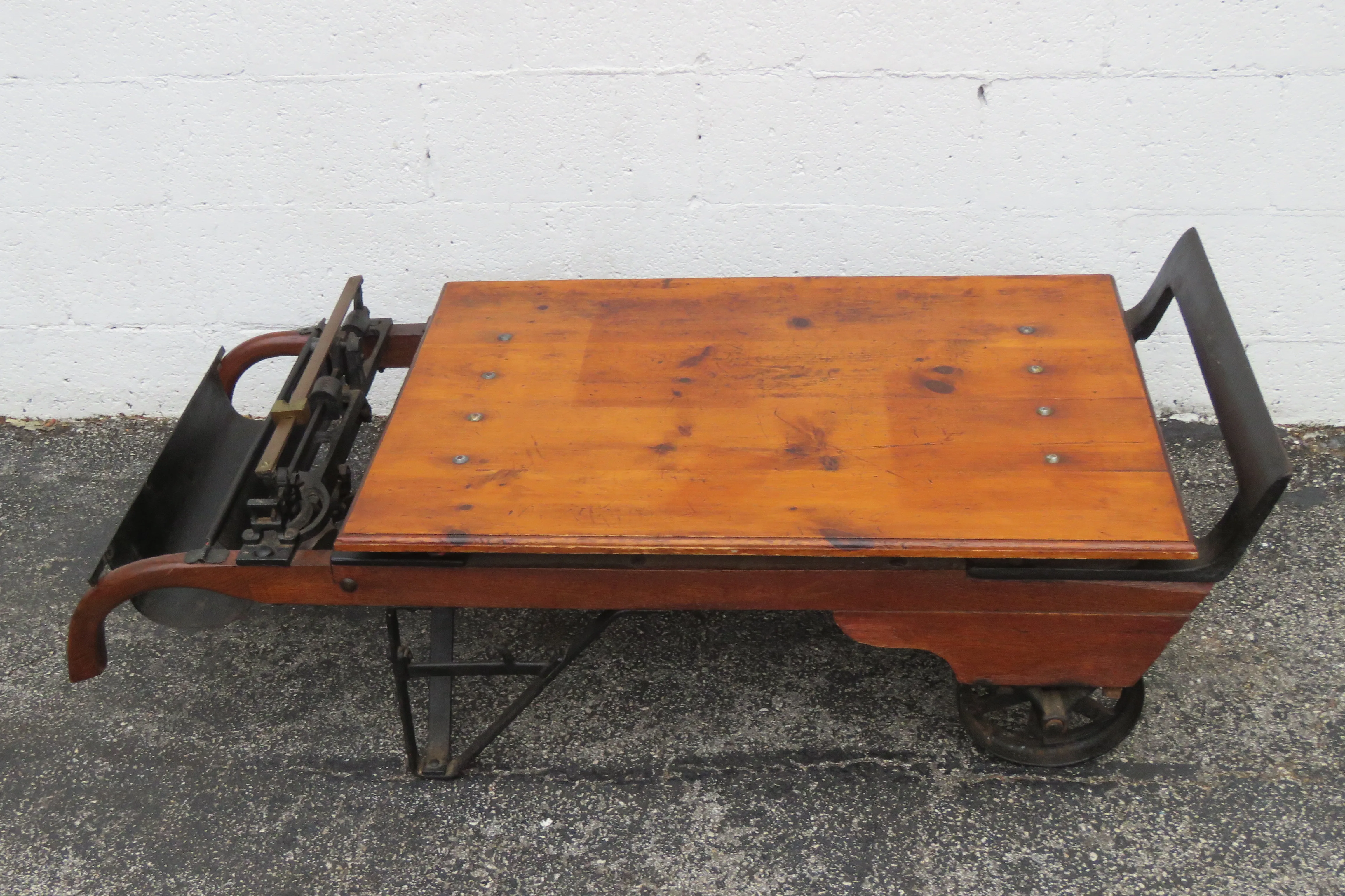 Farm Platform Renfrew Grain Scale Industrial Hand Truck Coffee