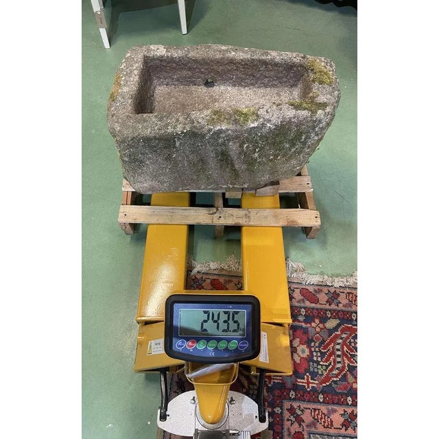 19th century granite trough - L=77cm W=45cm H=45cm - 243.5kg.