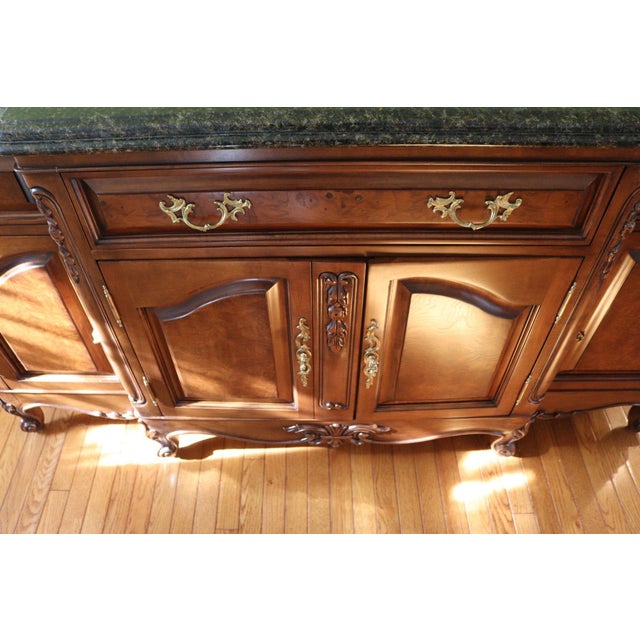 Late 20th Century Bau Furniture French Louis XV Burl Wood & Green Marble Sideboard Buffet For Sale - Image 5 of 17