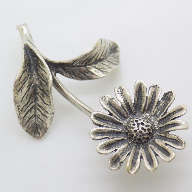 Vintage Italian Handmade Genuine Silver Daisy Flower Dollhouse Figurine, 1970s For Sale - Image 6 of 13