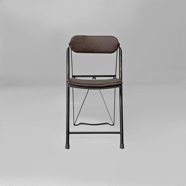 Italian modern folding chair in brown leather and metal, 1980s Folding chair with square seat and backrest, upholstered...