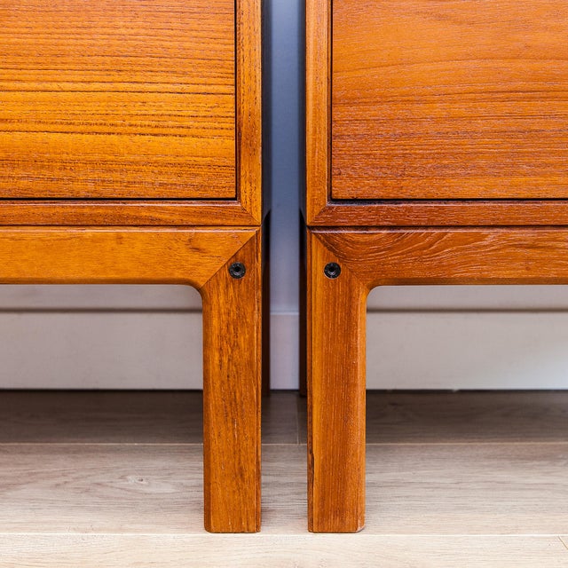 Mid-Century Modern Vintage Restored Danish Modern Teak Nightstands by Arne Wahl Iversen, 2 Pieces, Attributed For Sale - Image 3 of 12
