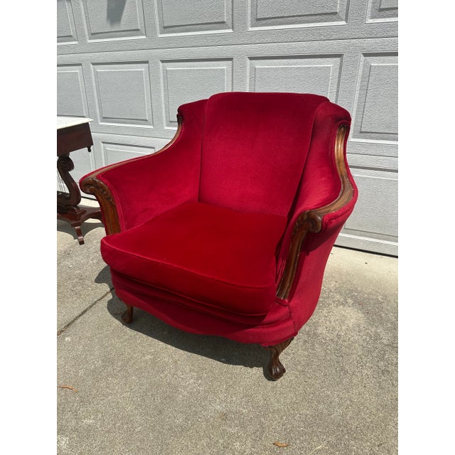 Hollywood Regency 19th Century Red Crimson Velvet Bergere Chair With Carved Wood Frame For Sale - Image 3 of 9
