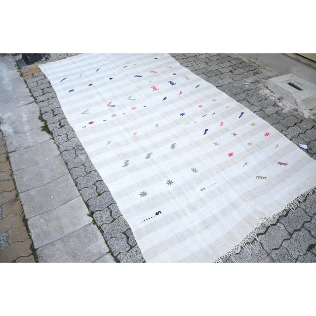 1960s Vintage Handmade Traditional Hemp Kilim Rug For Sale - Image 4 of 11