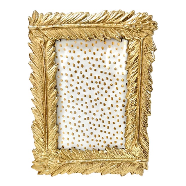 Hollywood Regency Gilt Feather Picture Frame – Vintage Gold Leaf Palm Beach Glam Tabletop Frame For Sale