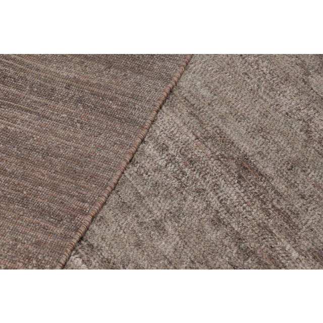 Beige Rug & Kilim’s Modern Textural Rug in Neutral Taupe and Gray Tone-on-Tone For Sale - Image 8 of 8