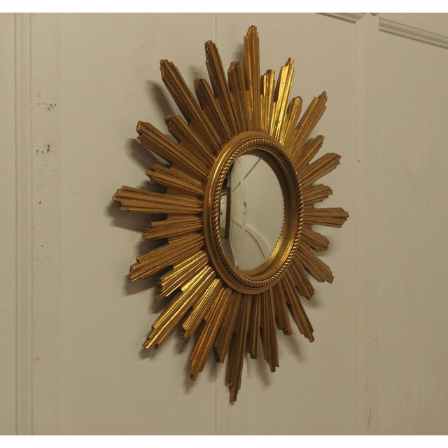 1980s Mid-Century Art Deco French Sunburst Gilt Convex Mirror, 1980s For Sale - Image 5 of 7