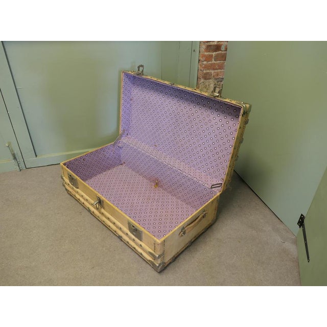 Animal Skin French Art Deco Velum Leather Trunk, 1920 For Sale - Image 7 of 8