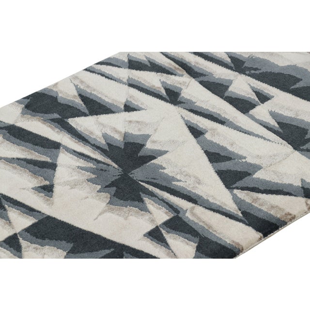 This hand-knotted wool 2x3 rug represents a bold new line of Rug & Kilim’s Modern Classics Collection—a series of...