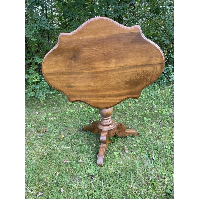 19th Century 19th Century French Scalloped Edge Tilt Top Table in Walnut For Sale - Image 5 of 10