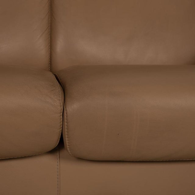 Arion Leather Sofa Beige Four Seater Couch from Stressless For Sale - Image 4 of 14