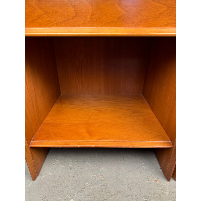 Wood Pair of T. H. Robsjohn-Gibbings for Widdicomb Walnut Nightstands For Sale - Image 7 of 12